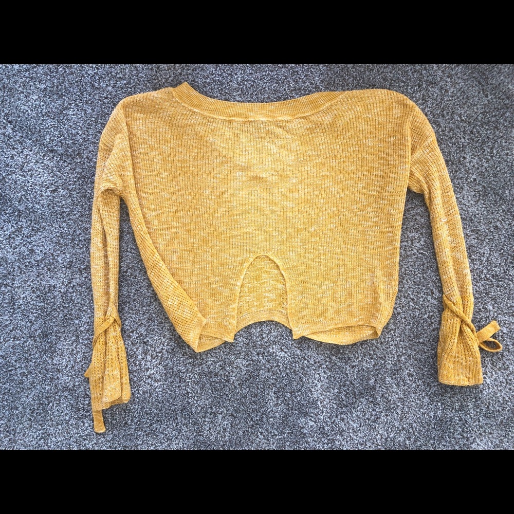 Yellow Sweater - Picture 3 of 3